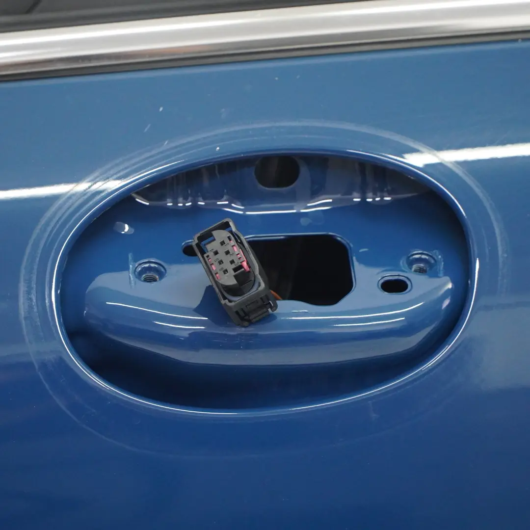 Gauche Surf Blue Bleu - B18 pour Porte avant Mini R60 Countryman à propos du numéro de pièce 9805927 Porte avant Mini R60 Countryman Gauche Surf Blue Bleu - B18 - SKU 9805927-SBL - Numéro de pièce 9805927