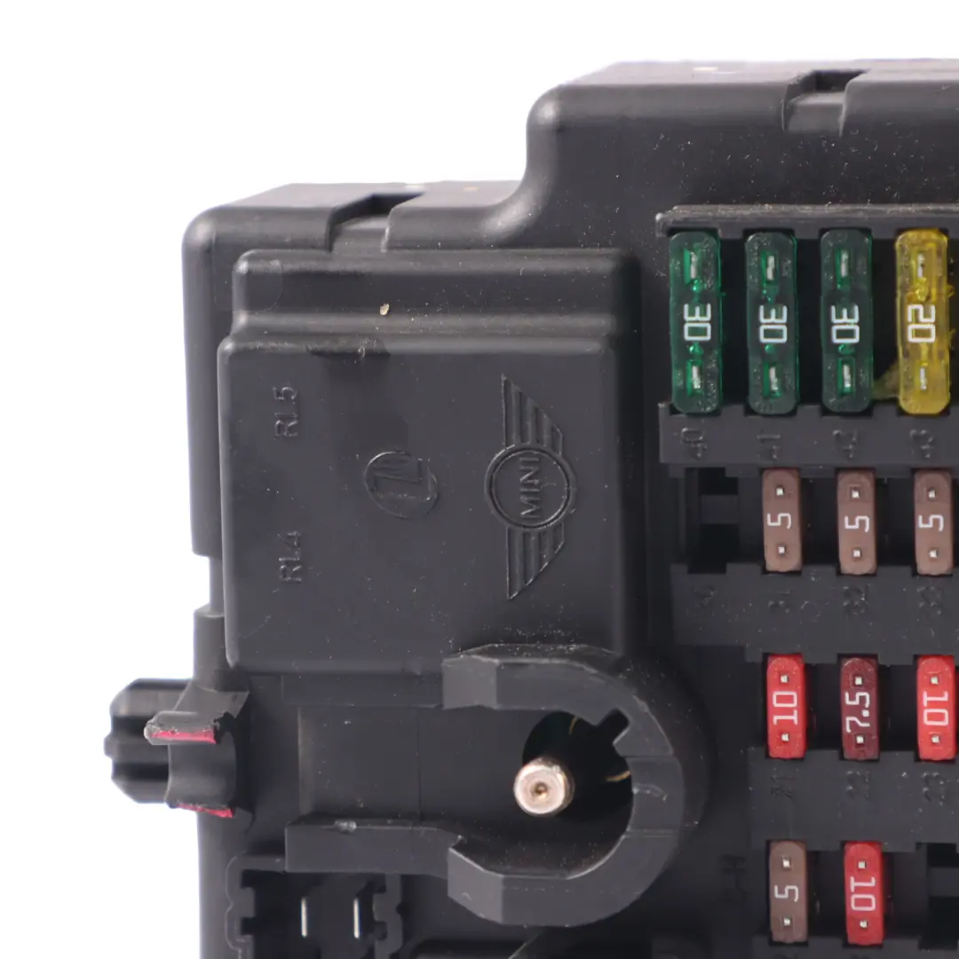 Fuse Distribution Box PL3 SPEG H7 DC/DC to Mini Countryman R60 with Part number 9809590 Mini Countryman R60 Fuse Distribution Box PL3 SPEG H7 DC/DC - SKU 9809590-1 - Part number 9809590