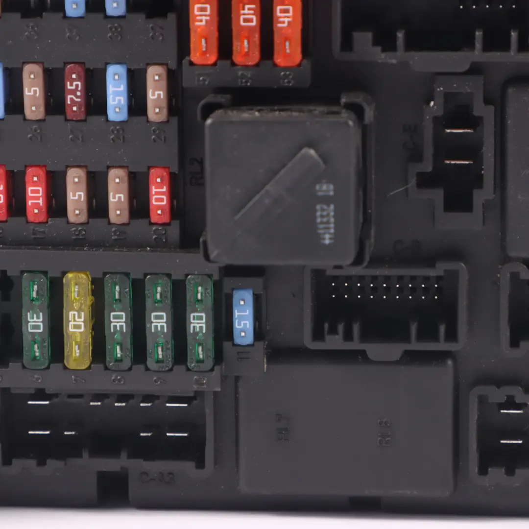 Boîte de Distribution de Fusibles PL3 SPEG H7 DC/DC pour Mini Countryman R60 à propos du numéro de pièce 9809590 Mini Countryman R60 Boîte de Distribution de Fusibles PL3 SPEG H7 DC/DC - SKU 9809590-1 - Numéro de pièce 9809590