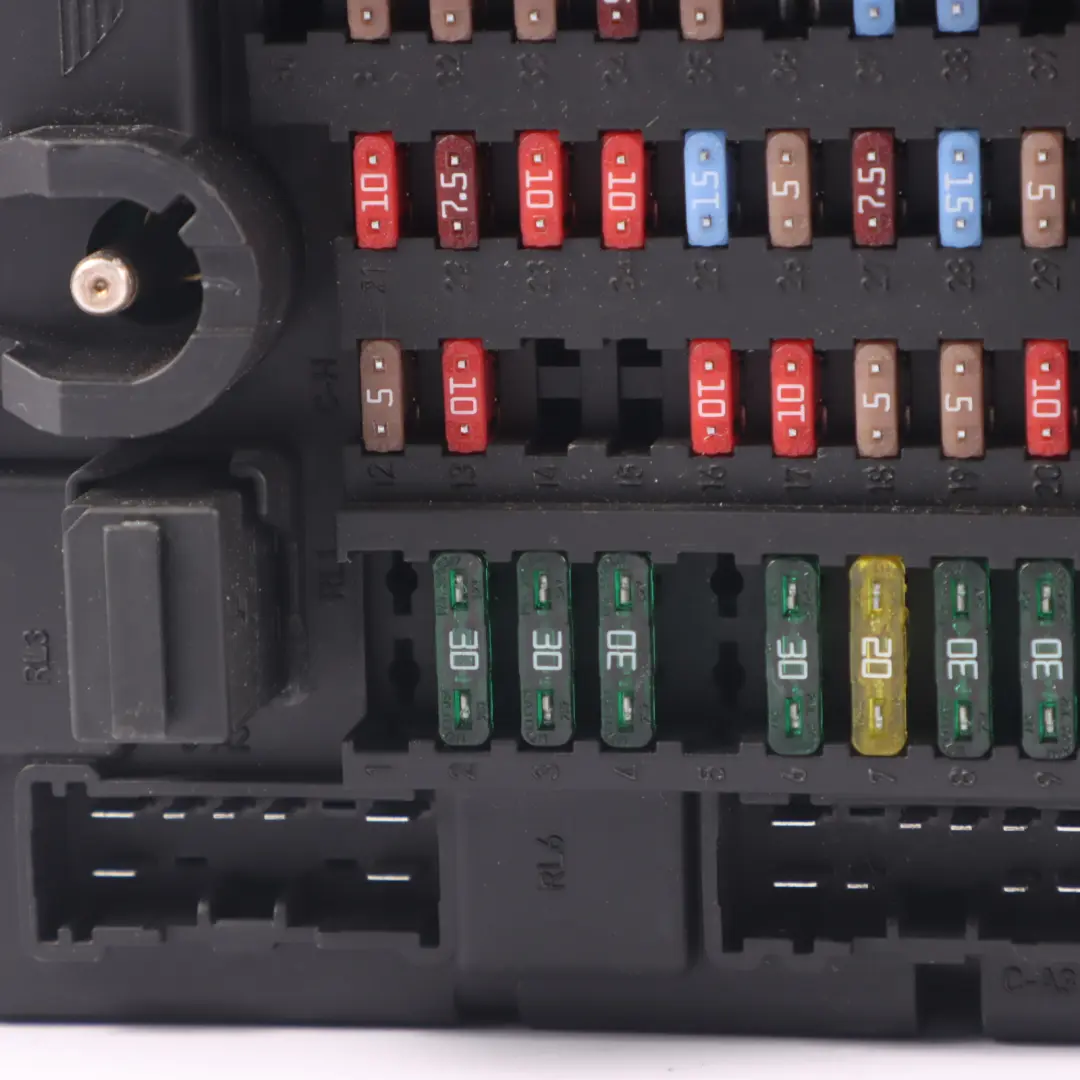 Fuse Distribution Box PL3 SPEG H7 DC/DC to Mini Countryman R60 with Part number 9809590 Mini Countryman R60 Fuse Distribution Box PL3 SPEG H7 DC/DC - SKU 9809590-1 - Part number 9809590