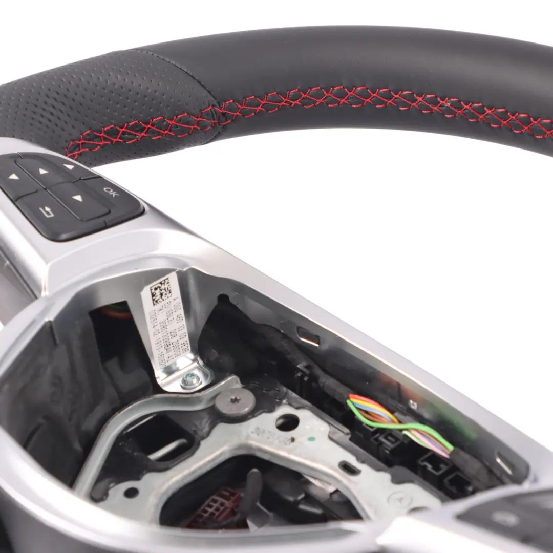 W117 NUEVO Cuero Negro Hilos Rojos Multifunción para Volante Mercedes W176 con número de pieza A0004603303-1 Volante Mercedes W176 W117 NUEVO Cuero Negro Hilos Rojos Multifunción - SKU A0004603303-1 - Número de pieza A0004603303-1