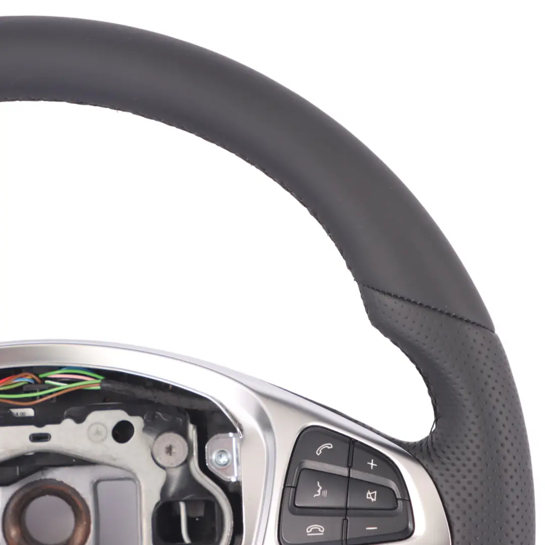 Volant Mercedes C117 W176 NOUVEAU Cuir Noir Multifonction pour à propos du numéro de pièce A0004603303 Volant Mercedes C117 W176 NOUVEAU Cuir Noir Multifonction - SKU A0004603303-2 - Numéro de pièce A0004603303
