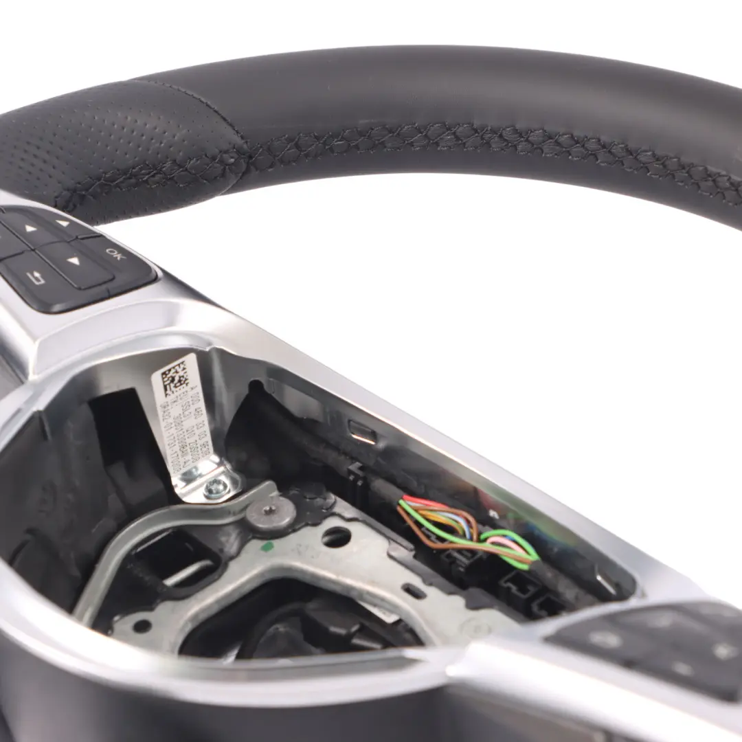 NUOVO in Pelle Nera Multifunzione per Volante Mercedes C117 W176 con numero di parte A0004603303 Volante Mercedes C117 W176 NUOVO in Pelle Nera Multifunzione - SKU A0004603303-2 - Numero di parte A0004603303