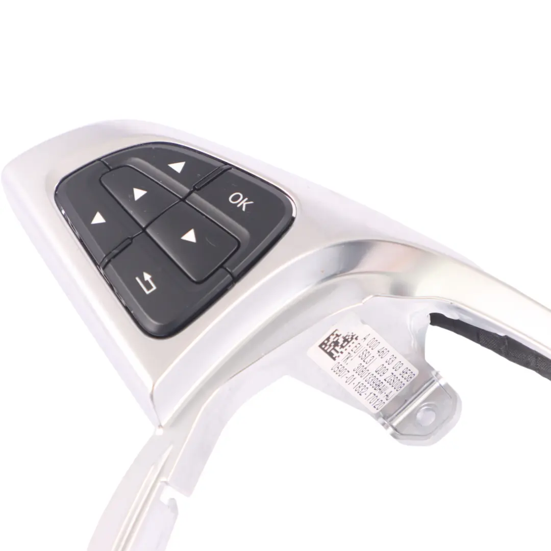 Mercedes W176 Volante Interruptor Multifunción Botón Trim - SKU A0004603303 - Número de pieza A0004603303
