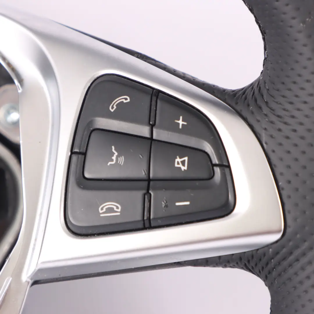 NUOVO in Pelle Pera Multifunzione per Volante Mercedes W205 C253 con numero di parte A0004603703 Volante Mercedes W205 C253 NUOVO in Pelle Pera Multifunzione - SKU A0004603703-1 - Numero di parte A0004603703