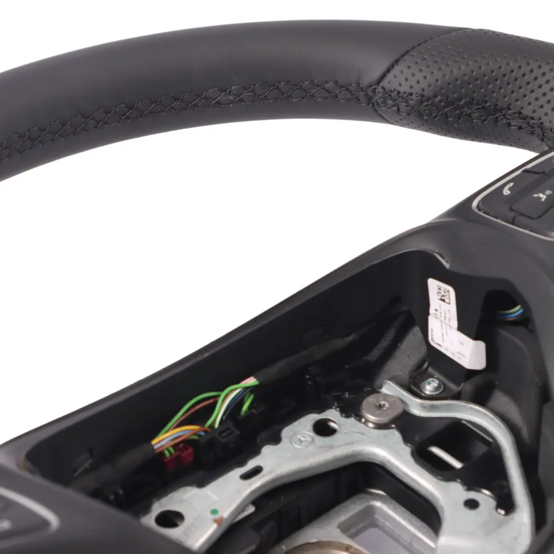 Mercedes W205 Volant NEUF Cuir Noir Multifonctions Palettes Changement Vitesse - SKU A0004605003-1 - Numéro de pièce A0004605003