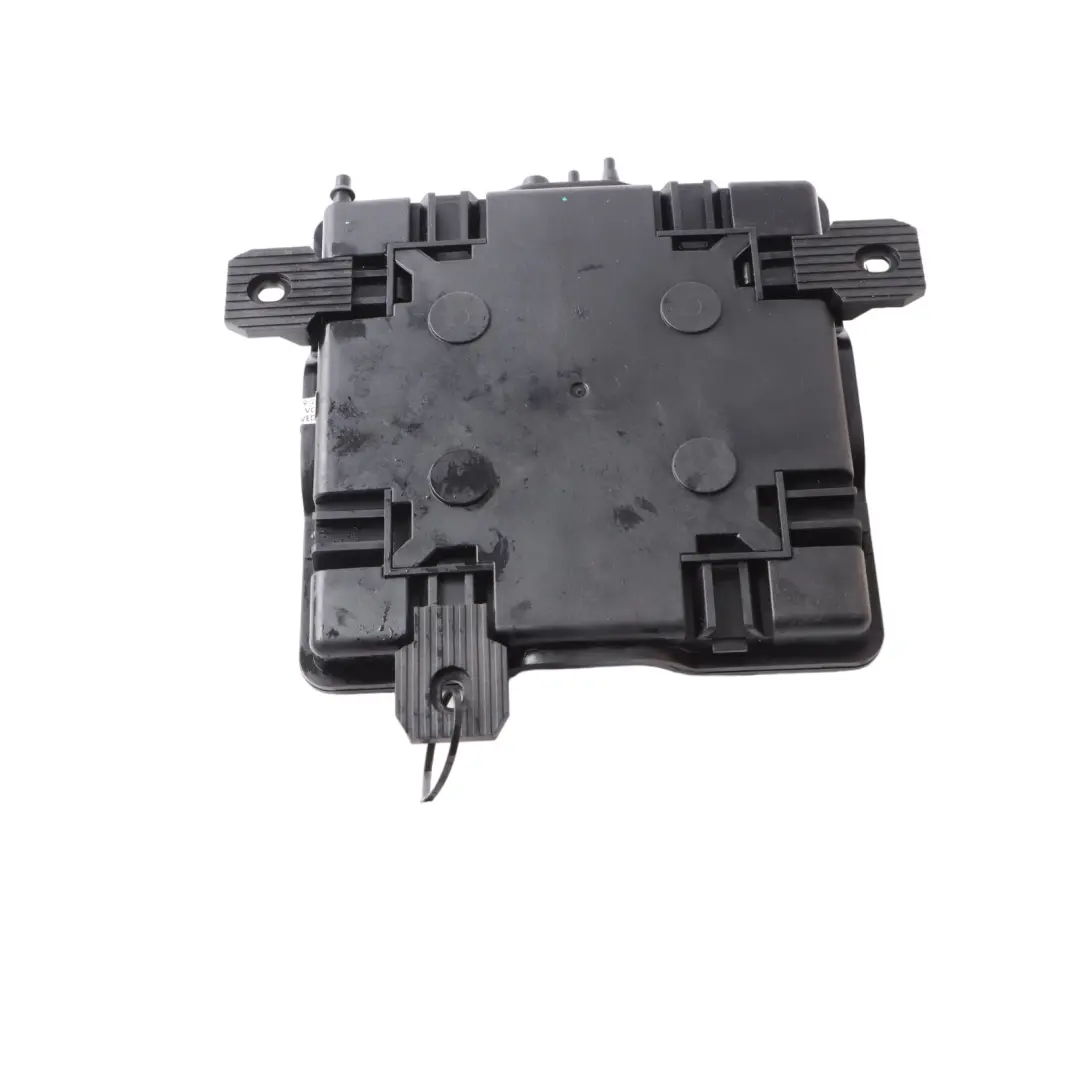 Pneumatic Pump Compressed Air Reservoir to Mercedes SL R231 with Part number A0008002919 Mercedes SL R231 Pneumatic Pump Compressed Air Reservoir - SKU A0008002919 - Part number A0008002919