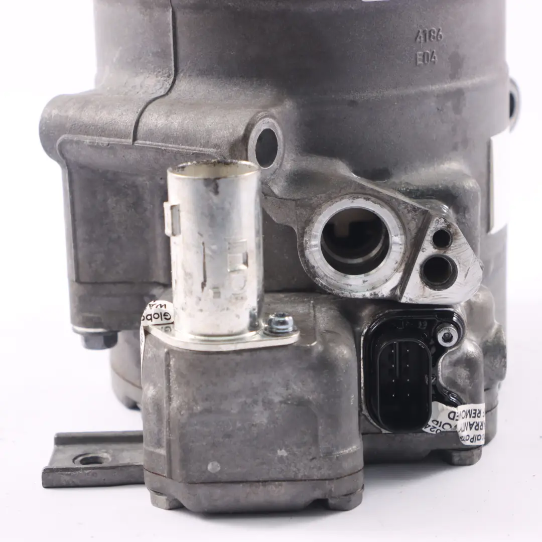 A/C Pompa Compressore Aria Condizionata Elettrica per Mercedes W213 con numero di parte A0008303204 Mercedes W213 A/C Pompa Compressore Aria Condizionata Elettrica - SKU A0008303204 - Numero di parte A0008303204