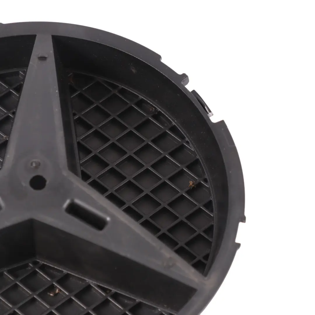 Mercedes W205 Logo Anteriore Cappuccio Emblema Montaggio Pannello - SKU A0008880060-1 - Numero di parte A0008880060