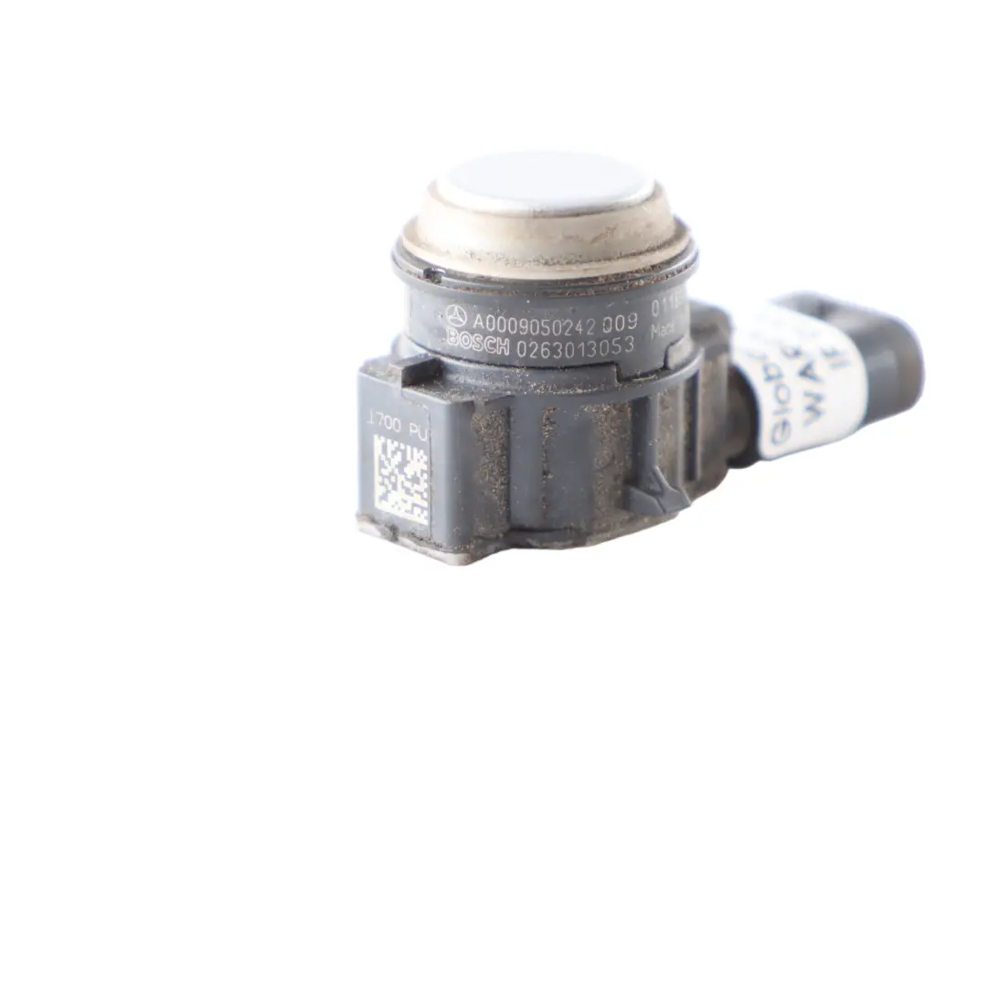 Parachoques Sensor Aparcamiento PDC Plata Polar - 761 para Mercedes W176 con número de pieza A0009050242 Mercedes W176 Parachoques Sensor Aparcamiento PDC Plata Polar - 761 - SKU A0009050242-PLS - Número de pieza A0009050242