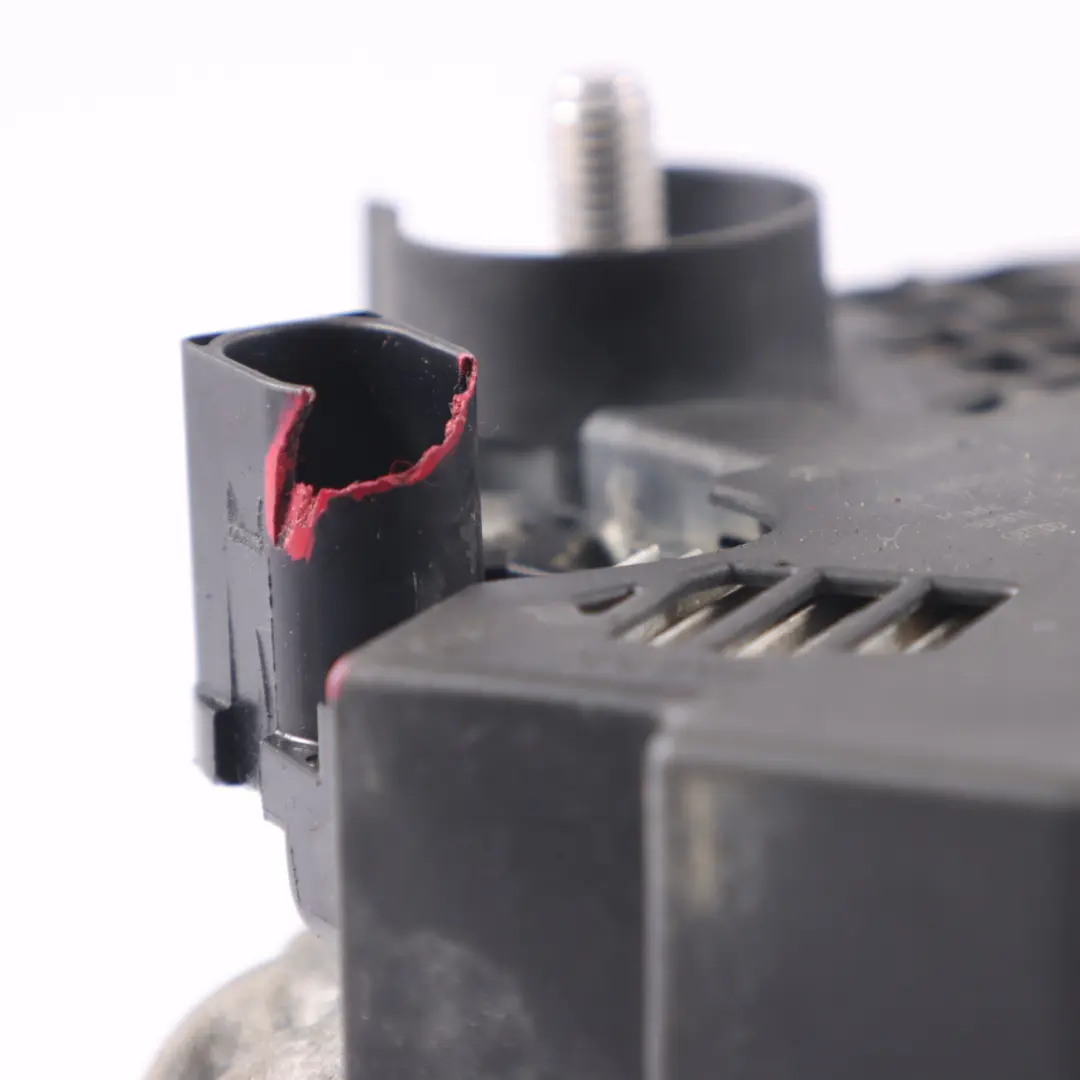 Alternador Mercedes W212 W447 X253 C238 Gasolina M274 150A Bosch para con número de pieza A0009060922 Alternador Mercedes W212 W447 X253 C238 Gasolina M274 150A Bosch - SKU A0009060922-1 - Número de pieza A0009060922