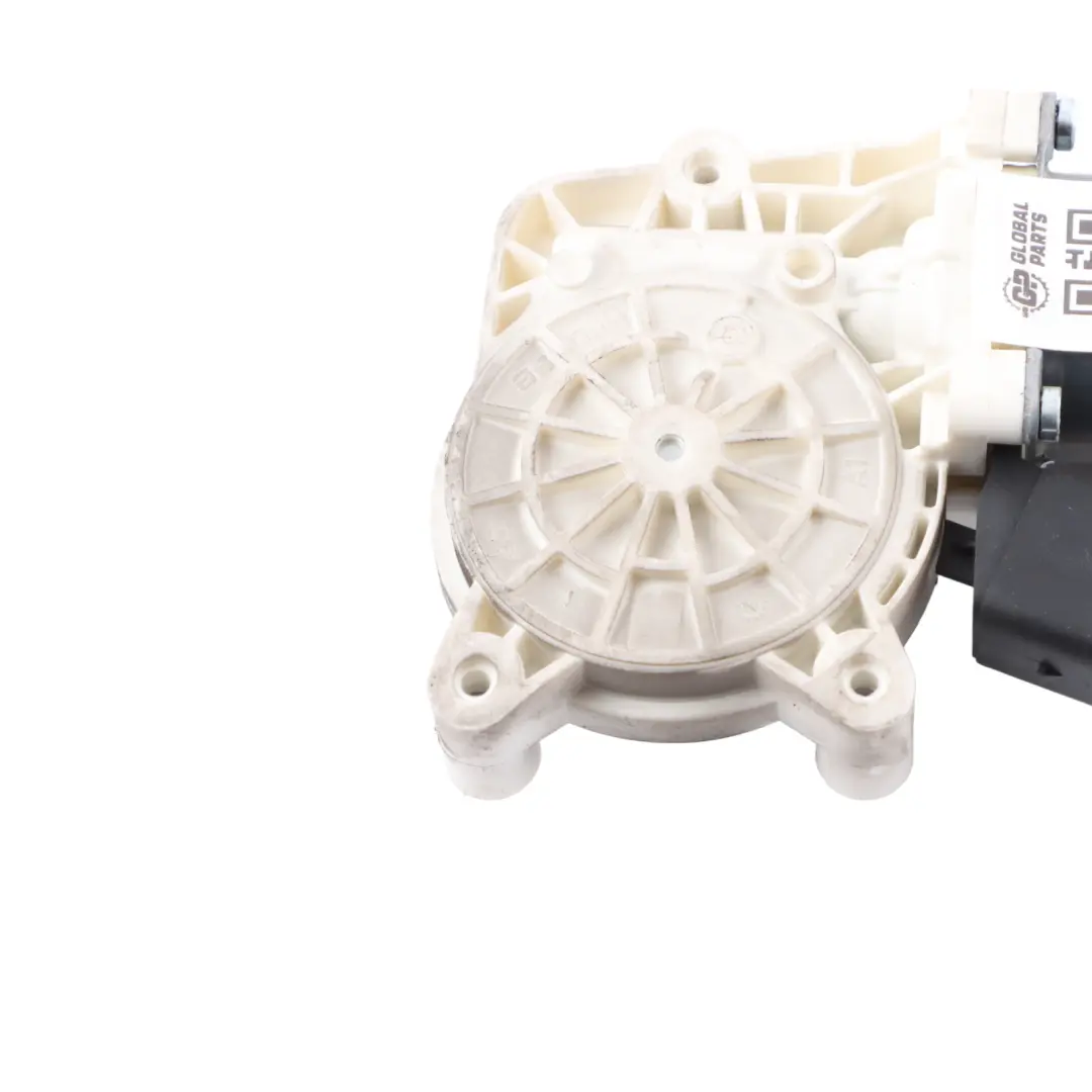 Front Door Window Regulator Motor Right O/S Side to Mercedes Vito W639 with Part number A0009069700 Mercedes Vito W639 Front Door Window Regulator Motor Right O/S Side - SKU A0009069700 - Part number A0009069700