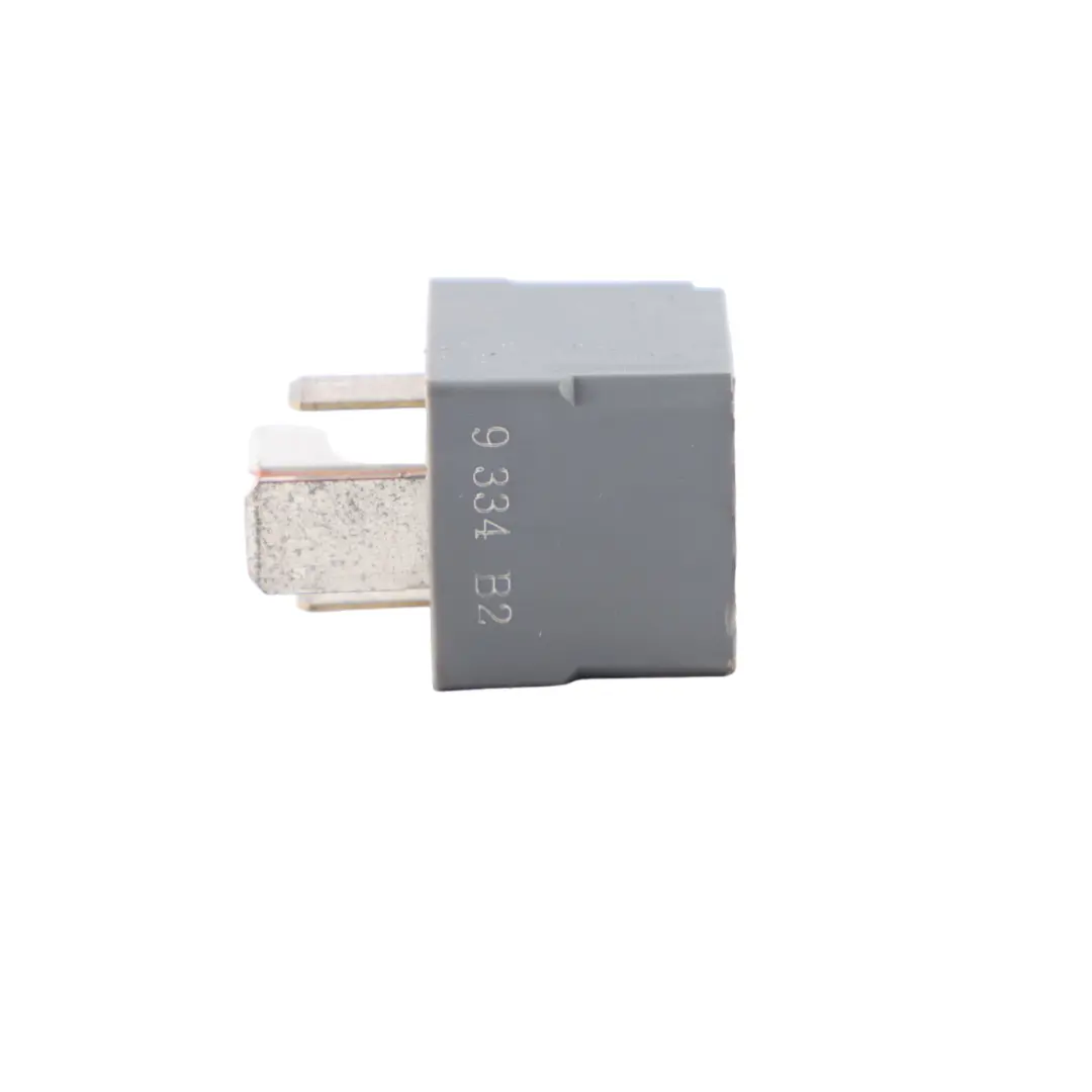 Relé Corriente 4 Pin 12V Hella SET X2 para Mercedes W176 W246 con número de pieza A0025428819 Mercedes W176 W246 Relé Corriente 4 Pin 12V Hella SET X2 - SKU A0025428819-1 - Número de pieza A0025428819