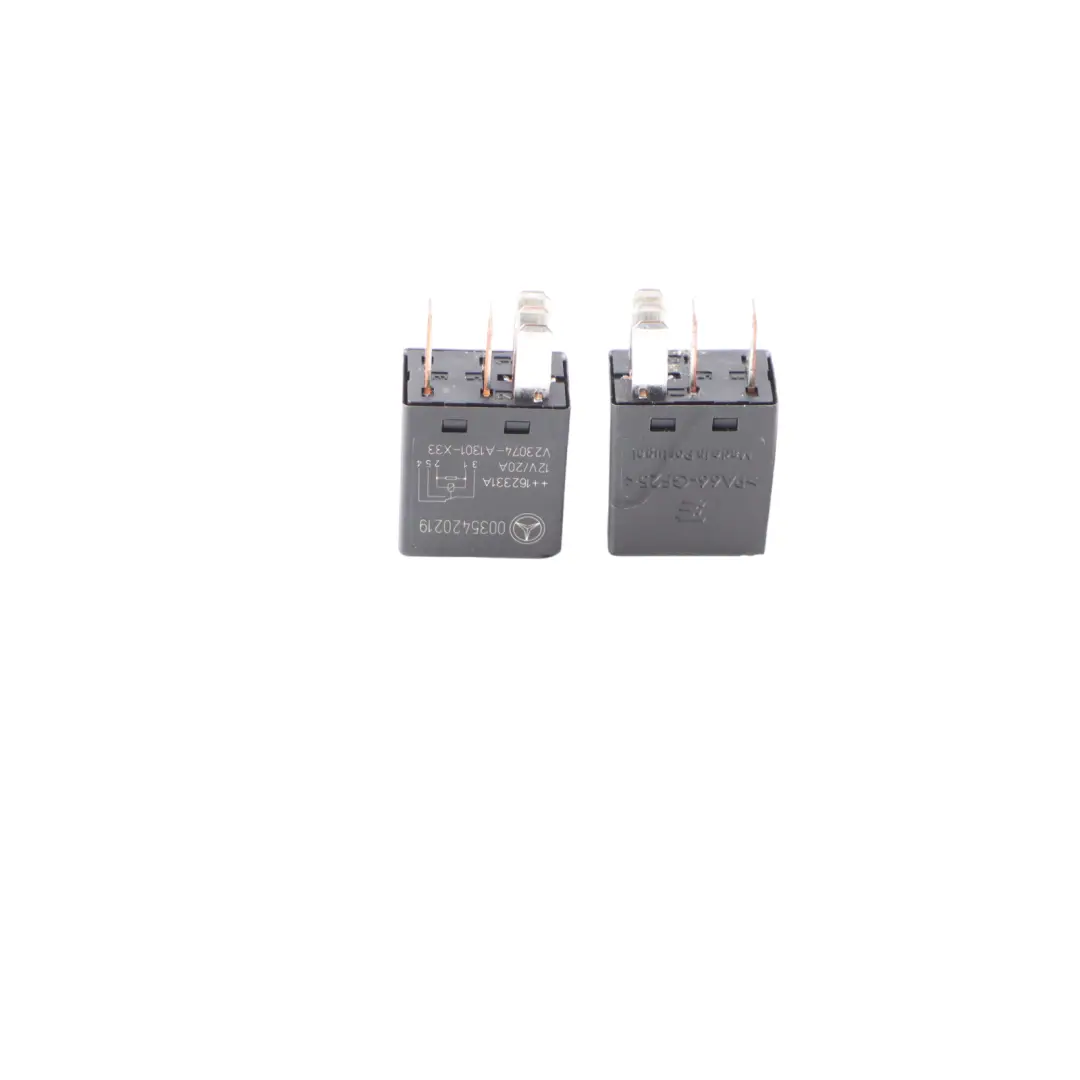 Mercedes W639 W906 5-Pin Noir 12A Relais - SKU A0035420219-1 - Numéro de pièce A0035420219