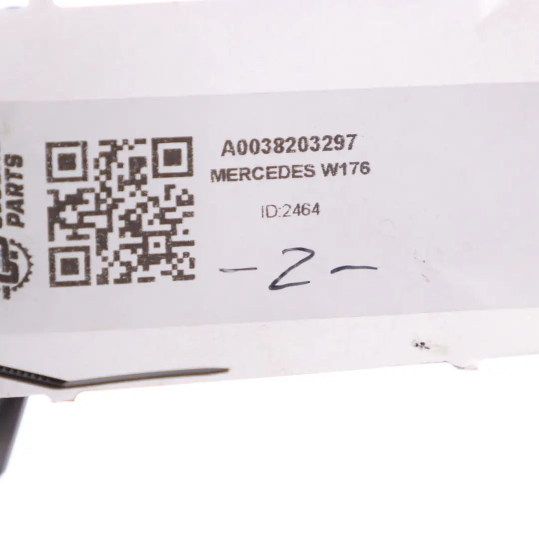 Mercedes W176 W246 C117 Bloqueo tapa combustible Motor Actuador - SKU A0038203297 - Número de pieza A0038203297