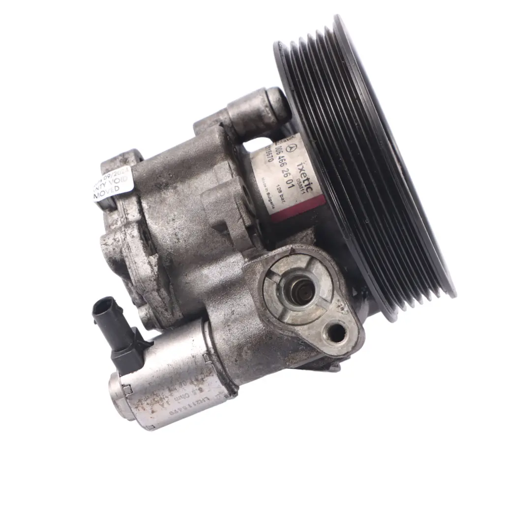  Pompe direction assistée Mercedes W204 OM651 Diesel Unité mécanique - SKU A0064662601-1 - Numéro de pièce A0064662601