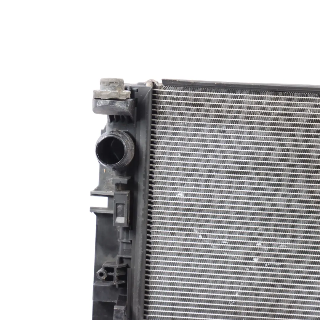 Radiator Mercedes W205 AMG M177 Engine Cooling Water Radiator Unit to with Part number A0995005303 Radiator Mercedes W205 AMG M177 Engine Cooling Water Radiator Unit - SKU A0995005303 - Part number A0995005303