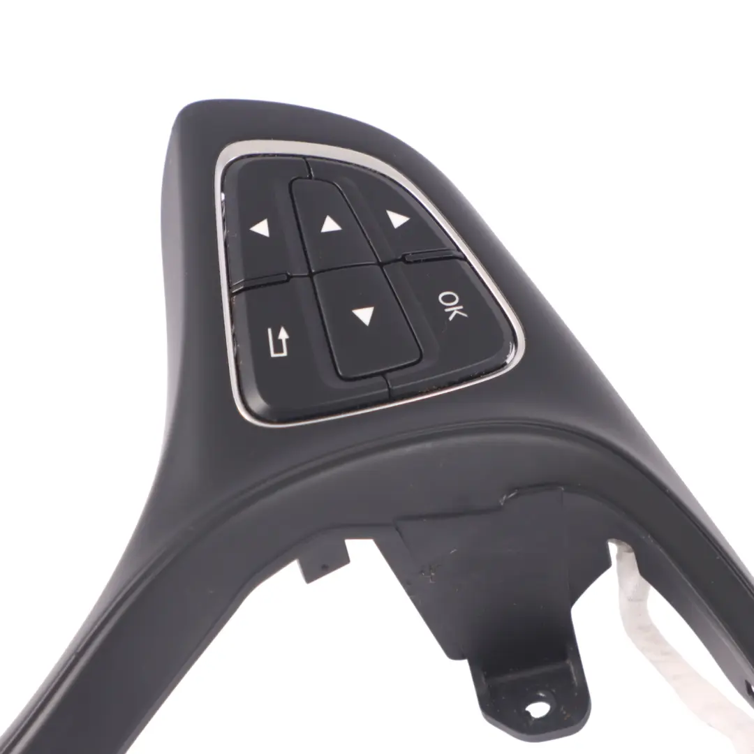 volant bouton multifonction pour Mercedes W176 W246 W447 à propos du numéro de pièce A0999050700 Mercedes W176 W246 W447 volant bouton multifonction - SKU A0999050700-1 - Numéro de pièce A0999050700