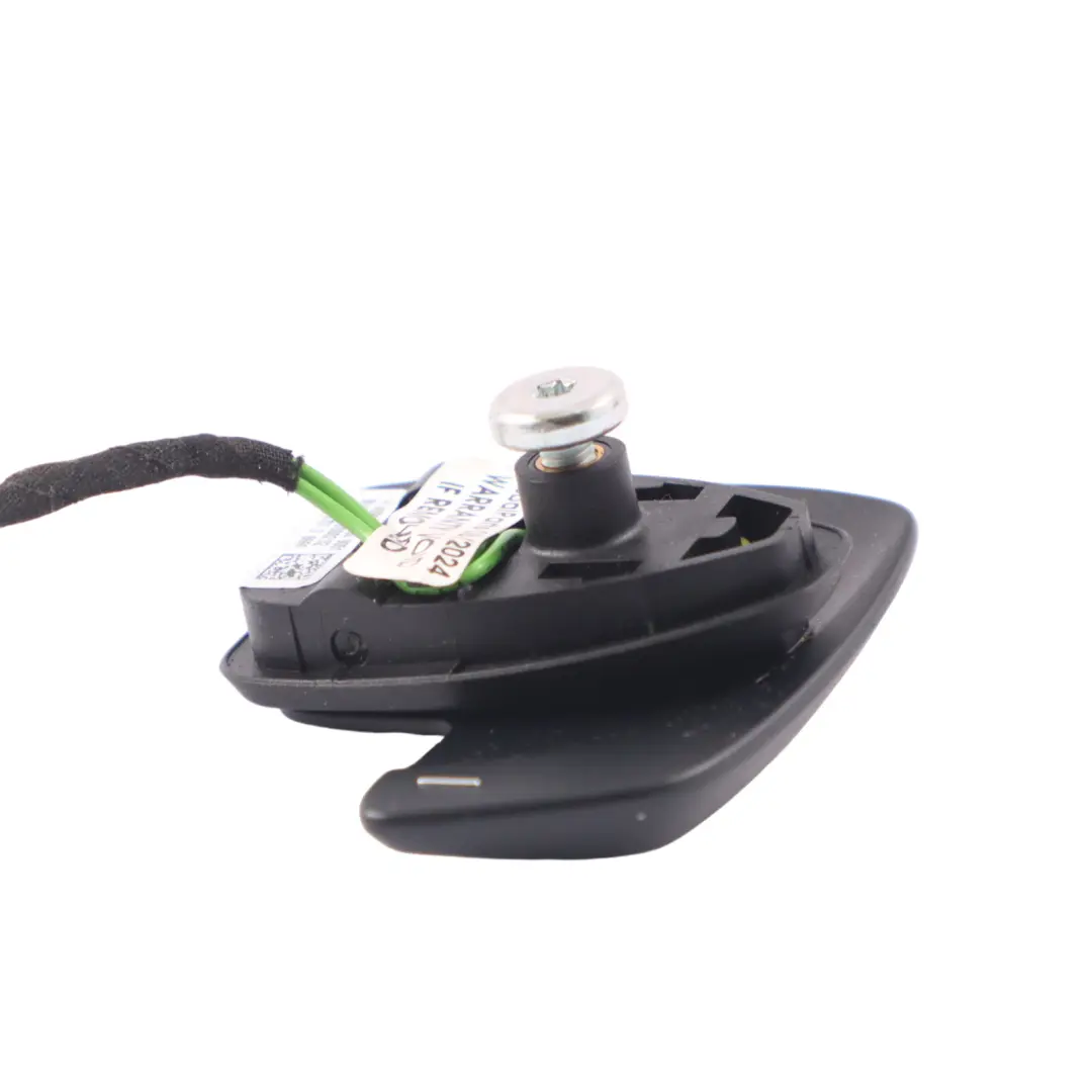 Paleta Dirección Mercedes R172 W176 W205 W213 Botón Marcha Izquierda para con número de pieza A0999051000 Paleta Dirección Mercedes R172 W176 W205 W213 Botón Marcha Izquierda - SKU A0999051000 - Número de pieza A0999051000