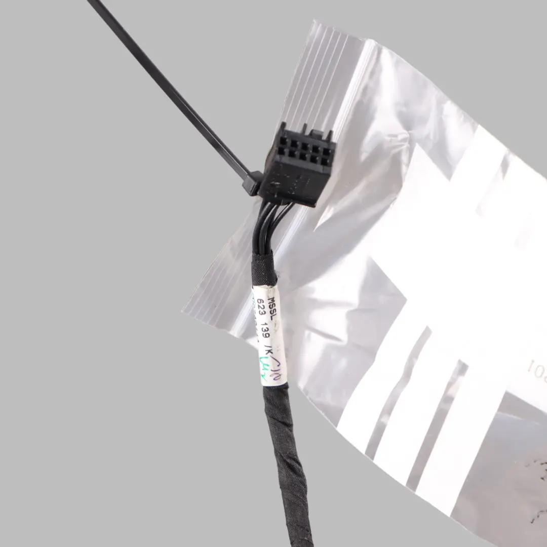 Wing Mirror Door Left N/S Outside Calcite White - 650 to Mercedes CLA C117 with Part number A1178100776 Mercedes CLA C117 Wing Mirror Door Left N/S Outside Calcite White - 650 - SKU RHD-A1178100776-CW1 - Part number A1178100776