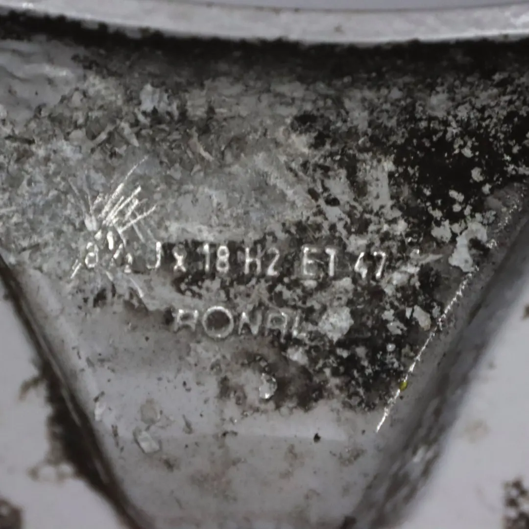 jante Alliage Argent Disque 5 Trous 18" 8,5J ET:47 pour Mercedes CL C140 à propos du numéro de pièce A1404011302 Mercedes CL C140 jante Alliage Argent Disque 5 Trous 18" 8,5J ET:47 - SKU A1404011302-1 - Numéro de pièce A1404011302