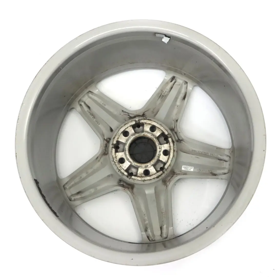 Jante Alliage AMG Gris 19" 8J ET:43,5 5-Spoke pour Mercedes GLA X156 à propos du numéro de pièce A1564010600 Mercedes GLA X156 Jante Alliage AMG Gris 19" 8J ET:43,5 5-Spoke - SKU A1564010600-5 - Numéro de pièce A1564010600