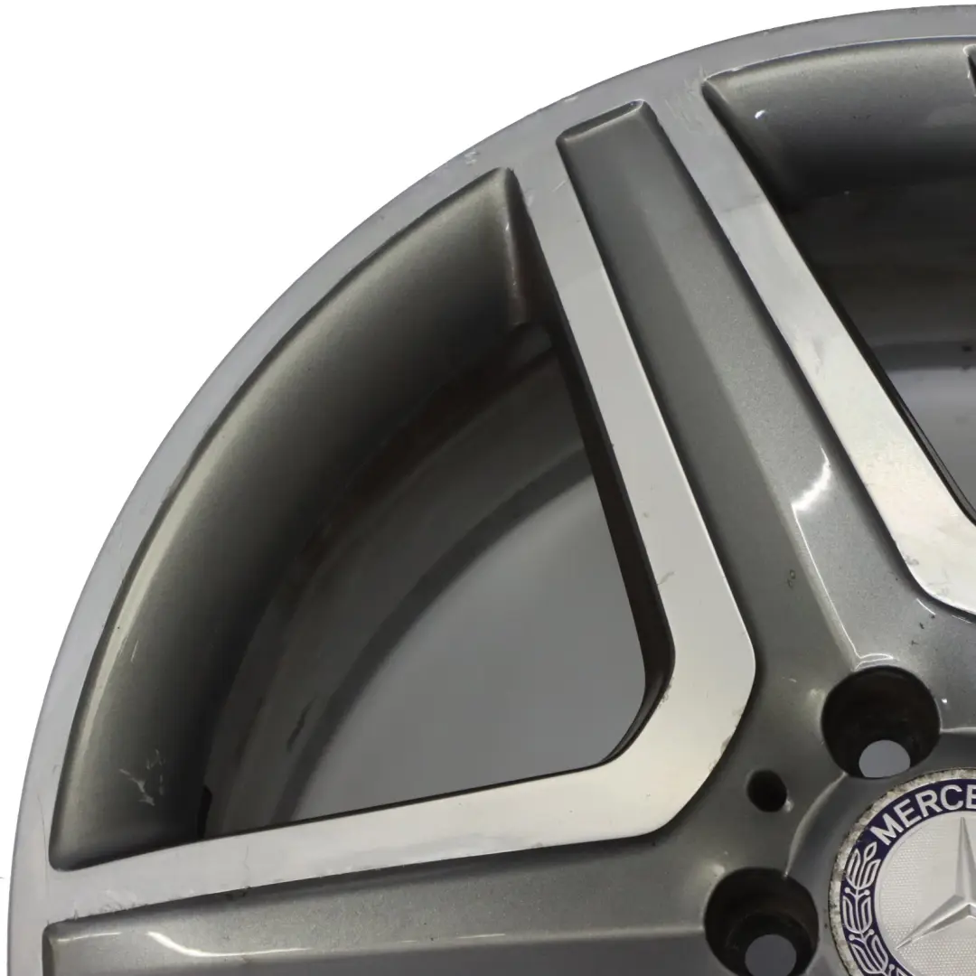 Jante Alliage AMG Gris 19" 8J ET:43,5 5-Spoke pour Mercedes GLA X156 à propos du numéro de pièce A1564010600 Mercedes GLA X156 Jante Alliage AMG Gris 19" 8J ET:43,5 5-Spoke - SKU A1564010600-6 - Numéro de pièce A1564010600