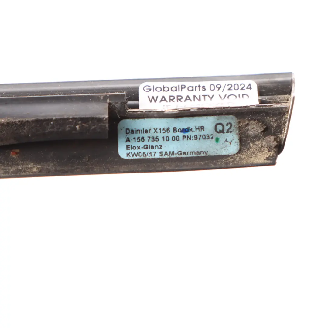 Moulure Garniture Vitre Arrière Droite Chromée pour Mercedes X156 à propos du numéro de pièce A1567351000 Mercedes X156 Moulure Garniture Vitre Arrière Droite Chromée - SKU A1567351000 - Numéro de pièce A1567351000