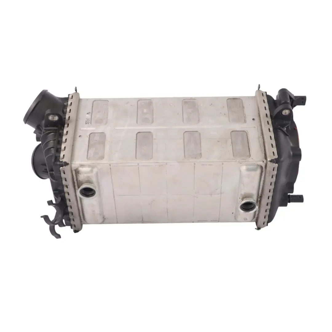 Múltiple de admisión de aire Intercooler Radiador para Mercedes W212 M157 con número de pieza A1570900714 Mercedes W212 M157 Múltiple de admisión de aire Intercooler Radiador - SKU A1570900714 - Número de pieza A1570900714