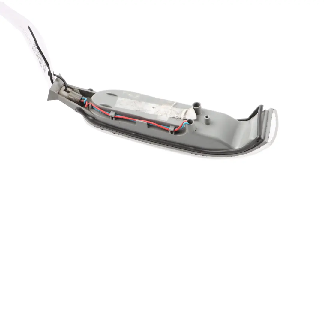 Wing Mirror Turn Signal Blinker LIght Right O/S to Mercedes ML W163 with Part number A1638200421 Mercedes ML W163 Wing Mirror Turn Signal Blinker LIght Right O/S - SKU A1638200421 - Part number A1638200421