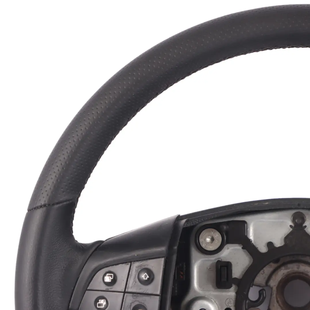 Mercedes W245 NEU Leder Schwarz Lenkrad Lederlenkrad mit Schwarz Fäden - SKU A1644601403-2 - Teilenummer A1644601403