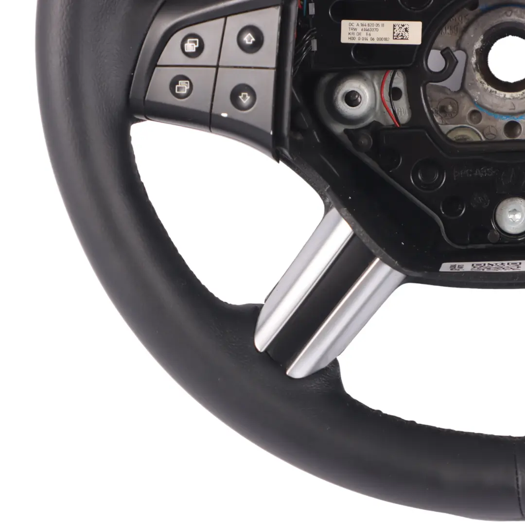 NUOVO Volante in Pelle Nera Multifunzione per Mercedes ML W164 con numero di parte A1644604703 Mercedes ML W164 NUOVO Volante in Pelle Nera Multifunzione - SKU A1644604703-2 - Numero di parte A1644604703