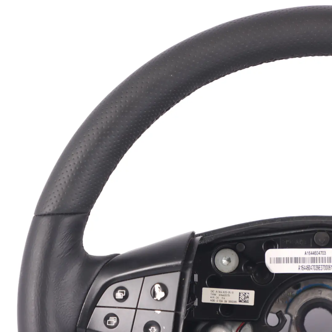NUEVO Volante de Cuero Negro Multifunción para Mercedes ML W164 con número de pieza A1644604703 Mercedes ML W164 NUEVO Volante de Cuero Negro Multifunción - SKU A1644604703-3 - Número de pieza A1644604703