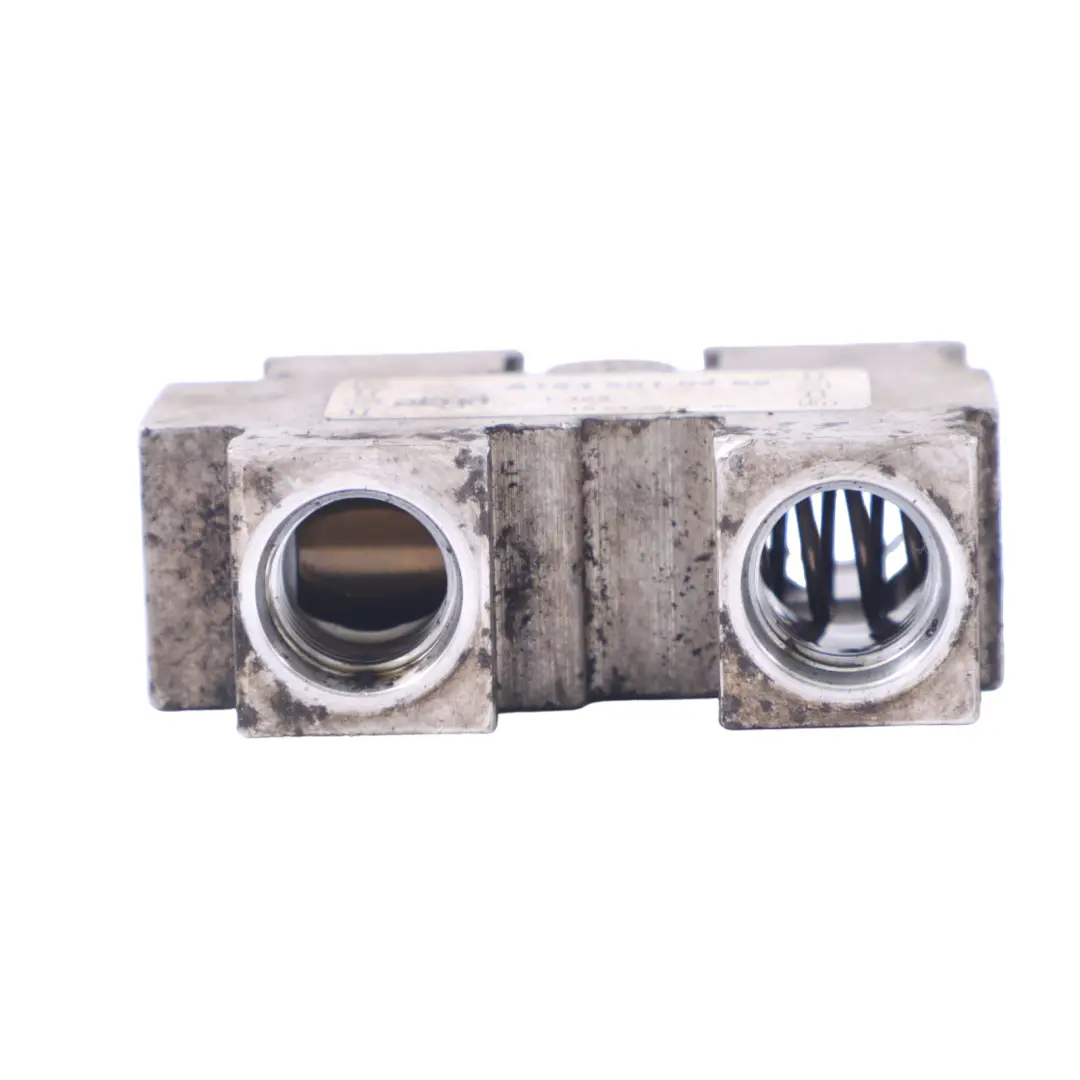 Mercedes W164 Thermostat Refroidisseur d'Huile Boîtier Diesel - SKU A1645010265 - Numéro de pièce A1645010265