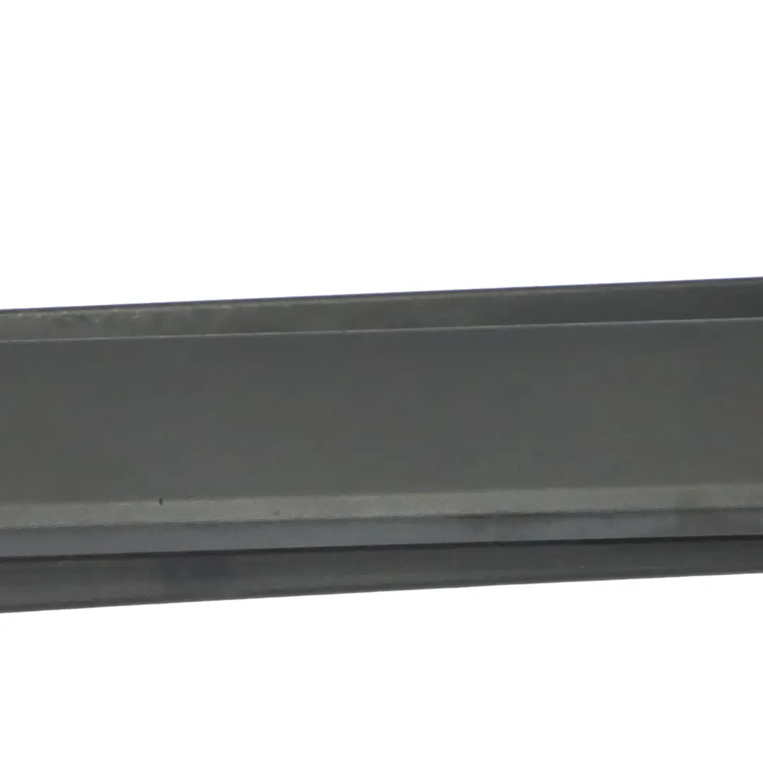 Mercedes W164 Cache Seuil Latérale Droite Panneau Recouvrement - SKU A1646901240 - Numéro de pièce A1646901240