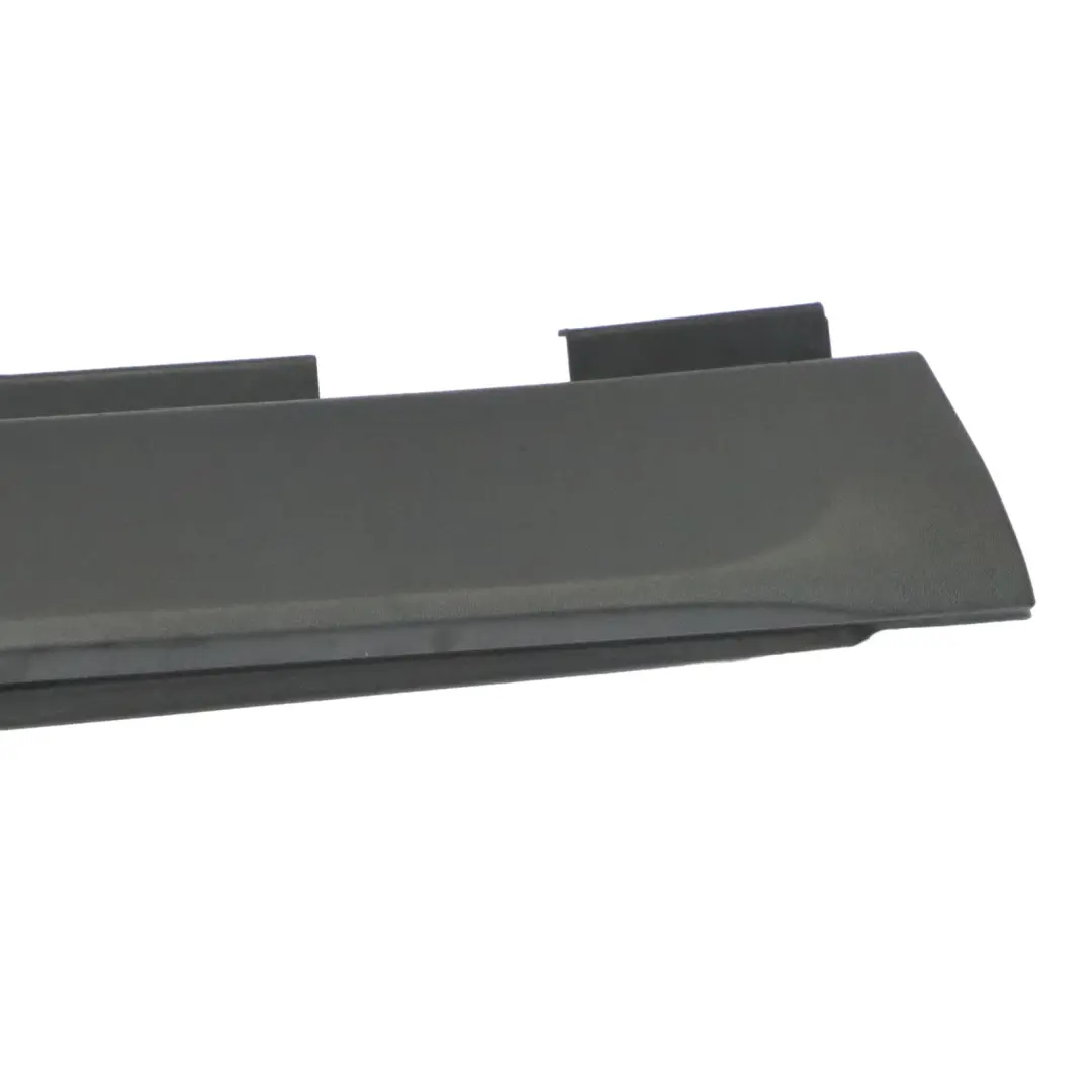 Mercedes W164 Cache Seuil Latérale Droite Panneau Recouvrement - SKU A1646901240 - Numéro de pièce A1646901240