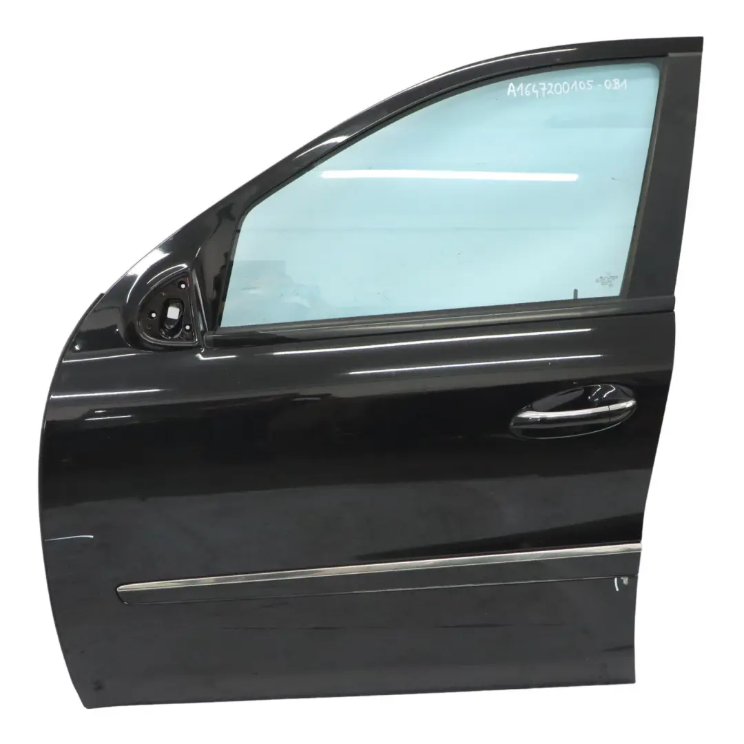Drzwi Lewe Przednie Obsidian Black Czarny Metalik - 197 do Mercedes W164 o numerze A1647200105 Mercedes W164 Drzwi Lewe Przednie Obsidian Black Czarny Metalik - 197 - SKU A1647200105-OB1 - Numer Części A1647200105