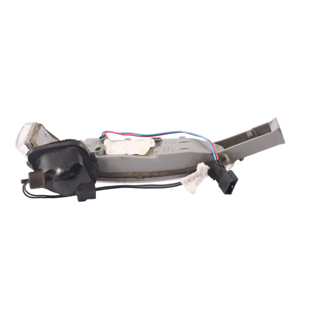 Indicatore direzione Mercedes W164 W251 Destra Segnale specchio dala per con numero di parte A1648200621 Indicatore direzione Mercedes W164 W251 Destra Segnale specchio dala - SKU A1648200621 - Numero di parte A1648200621
