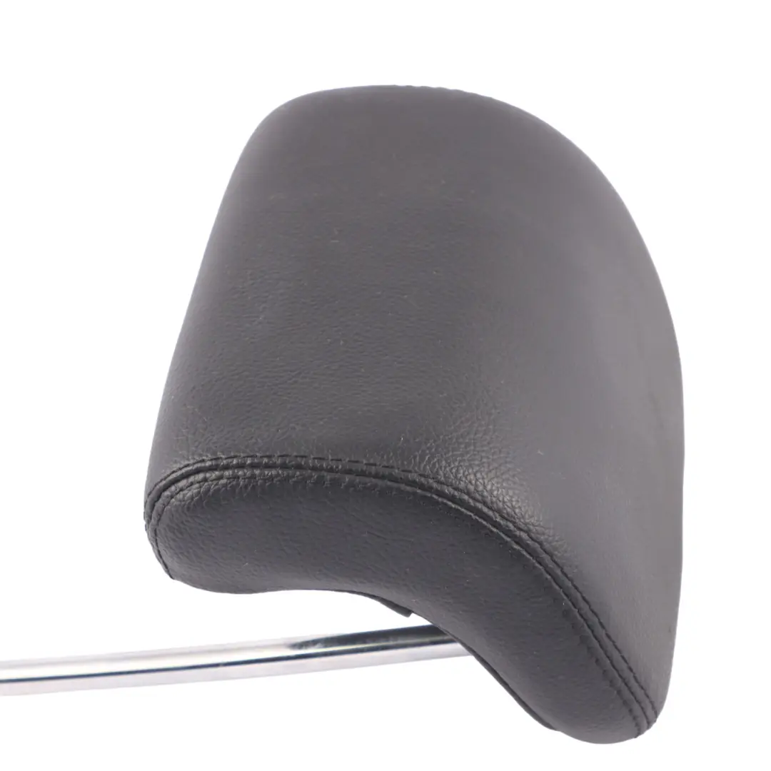 Couvre appui-tête central arrière imitation cuir noir pour Mercedes W164 à propos du numéro de pièce A1649704450 Mercedes W164 Couvre appui-tête central arrière imitation cuir noir - SKU A1649704450 - Numéro de pièce A1649704450