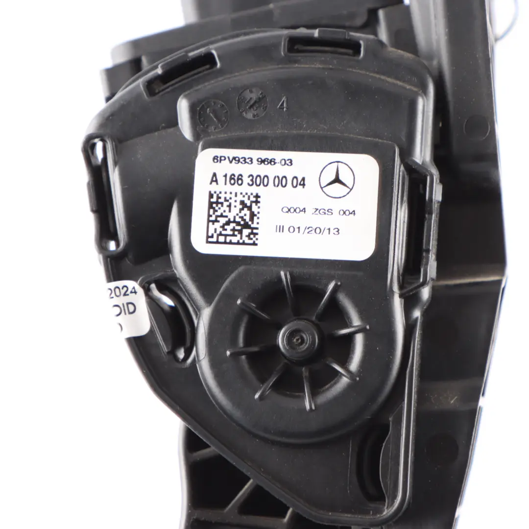 Mercedes ML W166 Gaspedal Gas hebel Gas pedal - SKU A1663000004-1 - Teilenummer A1663000004