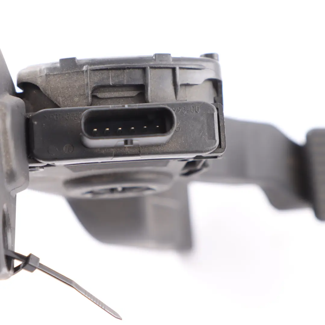 Gaspedal Gas hebel Gas pedal für Mercedes ML W166 mit Teilenummer A1663000004 Mercedes ML W166 Gaspedal Gas hebel Gas pedal - SKU A1663000004-1 - Teilenummer A1663000004