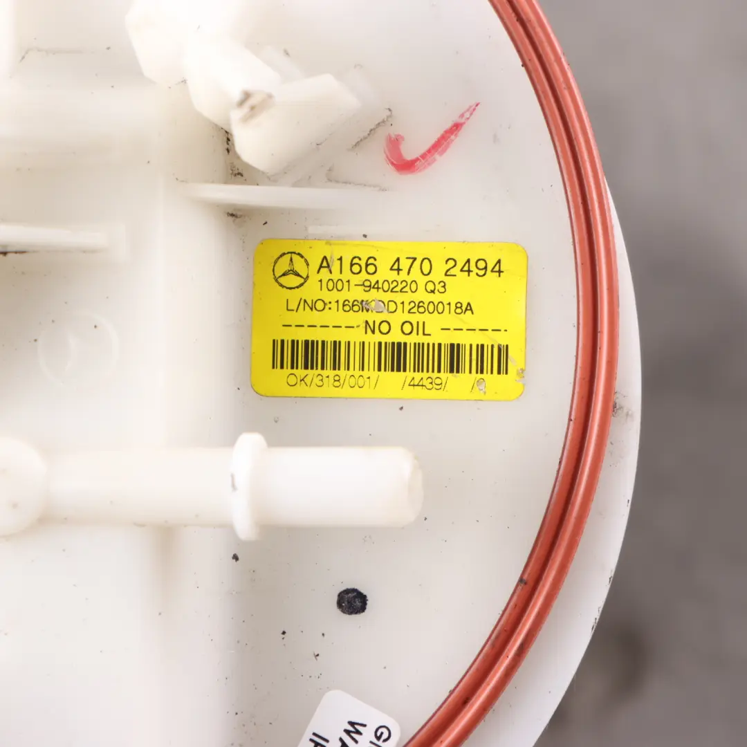 Pump Mercedes ML W166 GLE C292 Diesel OM651 OM642 Tank Pump to Fuel with Part number A1664702594 Fuel Pump Mercedes ML W166 GLE C292 Diesel OM651 OM642 Tank Pump - SKU A1664702594 - Part number A1664702594