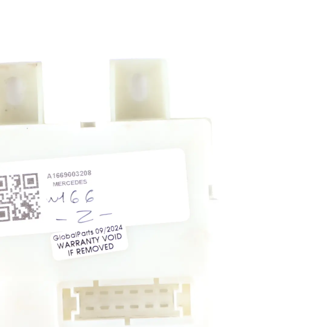 SAM Control Unit Rear Fuse Module to Mercedes ML W166 with Part number A1669003208 Mercedes ML W166 SAM Control Unit Rear Fuse Module - SKU A1669003208 - Part number A1669003208