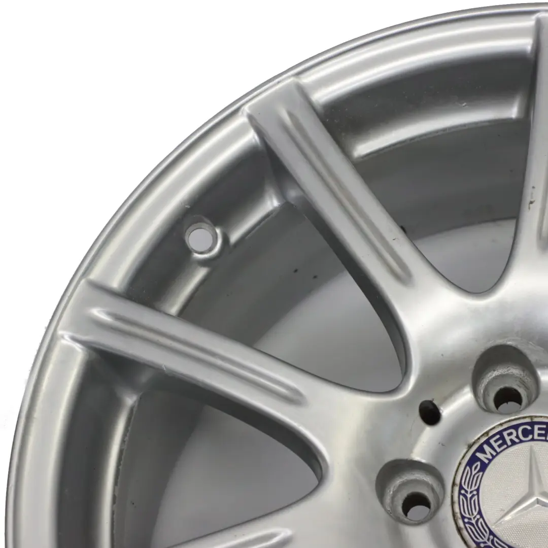 Grigio Cerchio in lega 17" 7,5J ET:36 10 Raggi per Mercedes SLK R171 con numero di parte A1714012202 Mercedes SLK R171 Grigio Cerchio in lega 17" 7,5J ET:36 10 Raggi - SKU A1714012202-2 - Numero di parte A1714012202