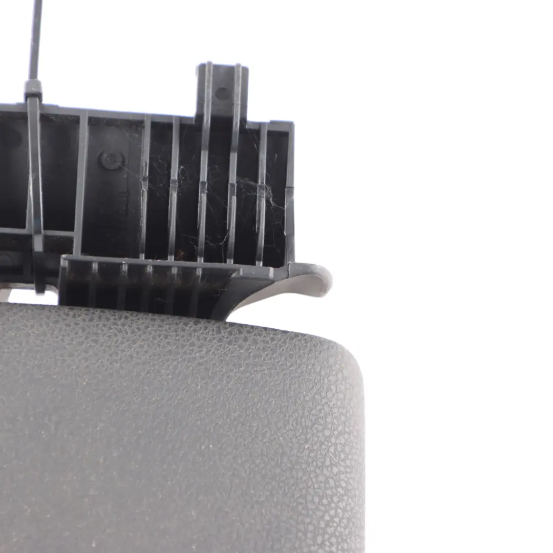 Mittelkonsole Armlehne Ablagefach Schwarz für Mercedes SLK R171 mit Teilenummer A1716800696 Mercedes SLK R171 Mittelkonsole Armlehne Ablagefach Schwarz - SKU A1716800696 - Teilenummer A1716800696