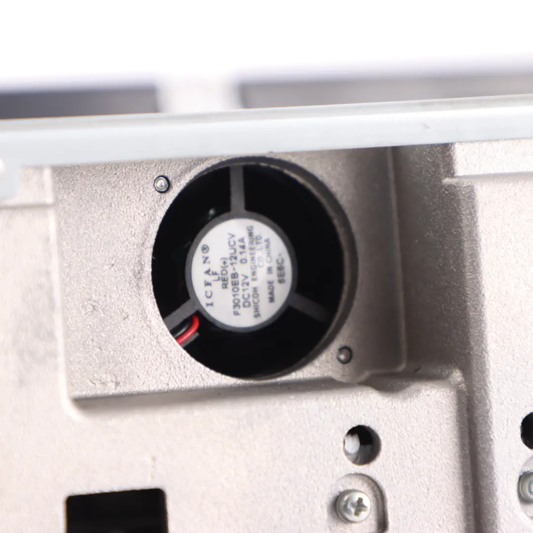 Stereo Radio CD Player Hauptgerät für Mercedes SLK R171 mit Teilenummer A1718200386 Mercedes SLK R171 Stereo Radio CD Player Hauptgerät - SKU A1718200386-1 - Teilenummer A1718200386