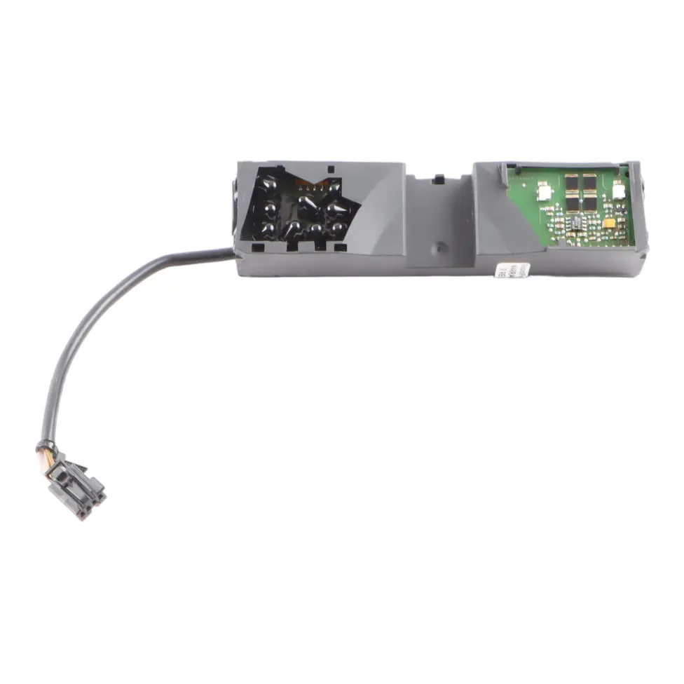 Unité D'Éclairage Intérieur Détecteur De Mouvement A1718201910 pour Mercedes SLK R171 à propos du numéro de pièce A1718209710 Mercedes SLK R171 Unité D'Éclairage Intérieur Détecteur De Mouvement A1718201910 - SKU A1718209710 - Numéro de pièce A1718209710