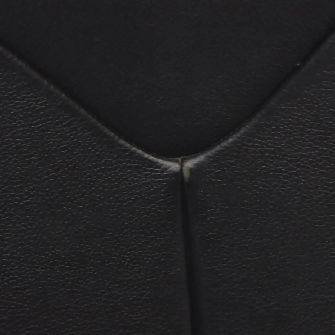 Siège Avant Mercedes R171 Droit Intérieur Cuir Semi Aniline Noir pour à propos du numéro de pièce A1719103447 Siège Avant Mercedes R171 Droit Intérieur Cuir Semi Aniline Noir - SKU A1719103447-6 - Numéro de pièce A1719103447