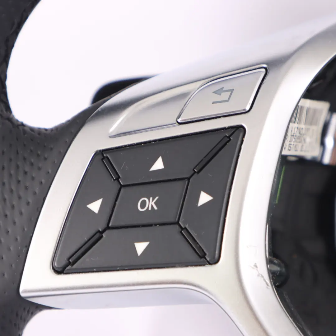  Volant Mercedes C117 W176 NOUVEAU Volant De Direction En Cuir Noir - SKU A1724601803-1 - Numéro de pièce A1724601803