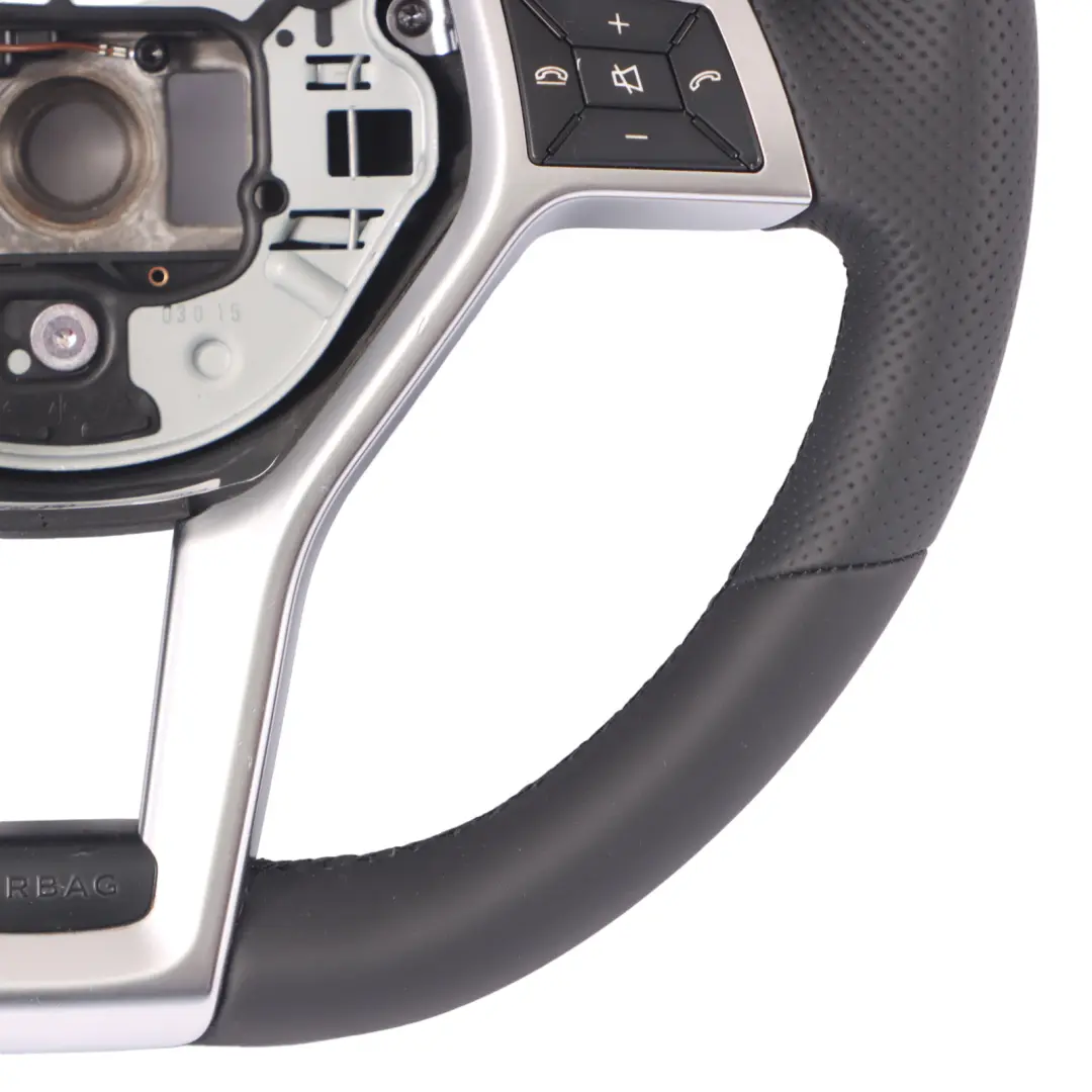  Volant Mercedes C117 W176 NOUVEAU Direction en Cuir Noir - SKU A1724608303-2 - Numéro de pièce A1724608303